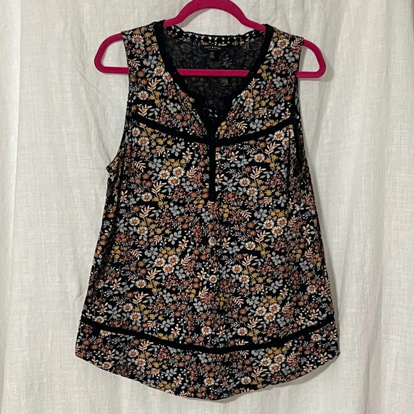 Lucky Brand Sleeveless Crochet Accent Floral Navy/Yellow - Picture 1 of 8